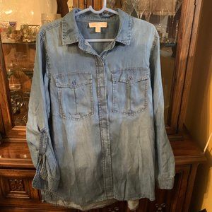 Michael Kors button down long sleeve shirt Size 6